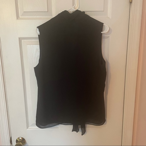 Black Vince Camuto Sleeveless Blouse with Attached Neck Accent - Picture 6 of 8